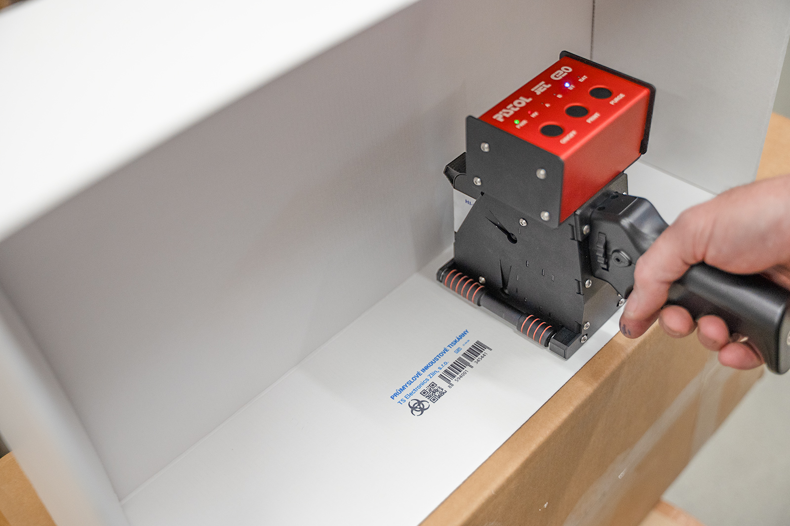 Mobilní značení s ruční tiskárnou PISTOL JET od TS Electronis Zlín, s.r.o.